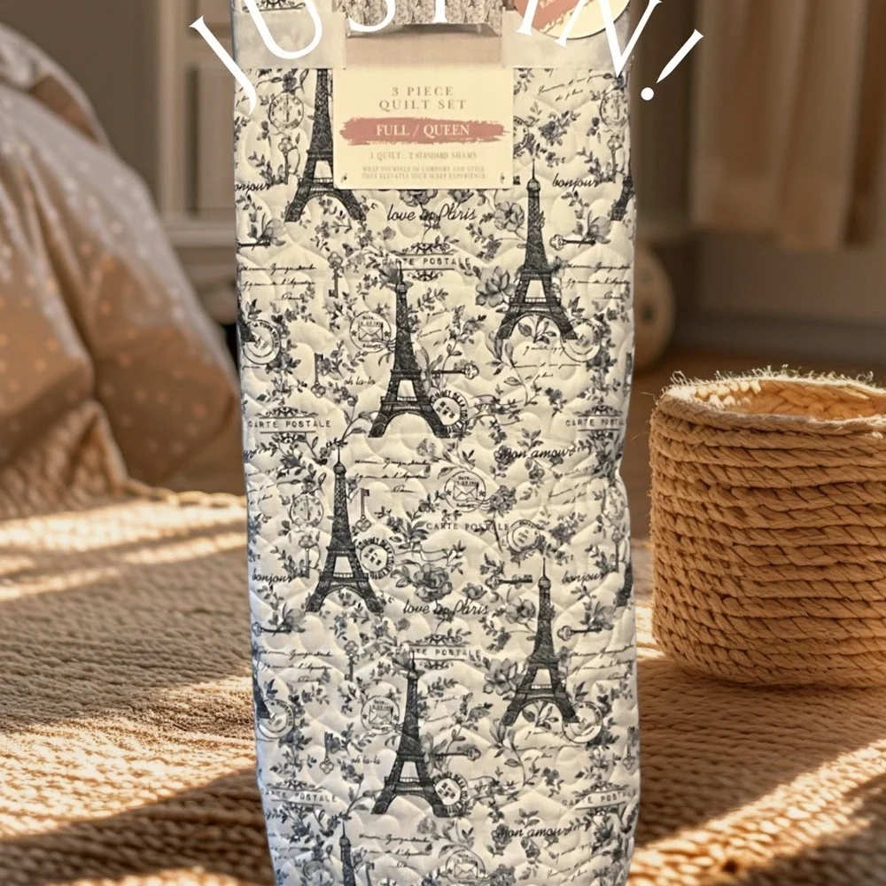 Quilt 3 Piece Quilt Set, Eiffel Towers with Flowers, Off White, and Dark Blue